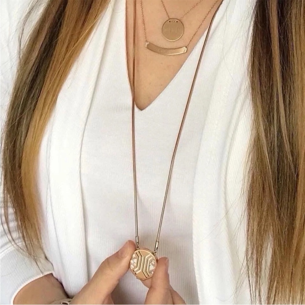 KEEP Collective: Essential Oil Diffuser Necklace Round Rose Gold New In Package
